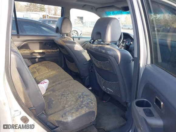 2006 Honda Pilot EX-L with VIN 2HKYF18586H503553, listed as a IAAI auction lot 41888747 with 227,307 mi miles. Bid and sale history available at carsss.com. Image 8.