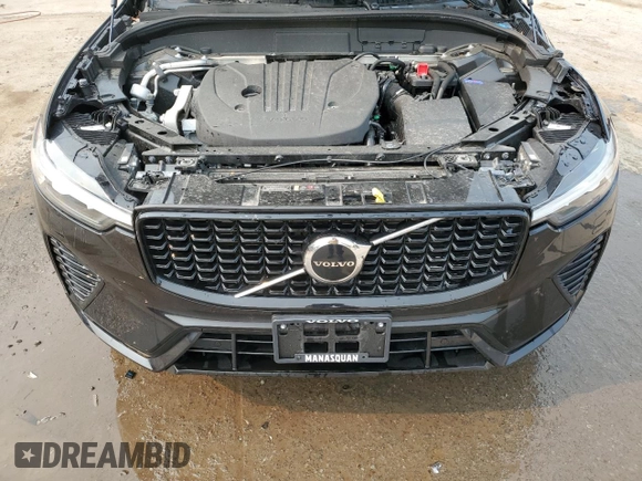 2025 Volvo XC60 Core z VIN YV4M12RJ7S1002361, wystawiony jako Copart lot #57670975 z przebiegiem 6 318 mil mil oraz Szkoda całkowita • Salvage title. Historia ofert i sprzedaży dostępna na DreamBid. Obrazek 12.