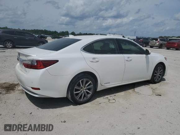 2017 Lexus ES 300h with VIN JTHBW1GG3H2138985, listed as a Copart auction lot 52014955 with 126,653 mi miles and Salvage Title. Bid and sale history available at DreamBid. Image 3.