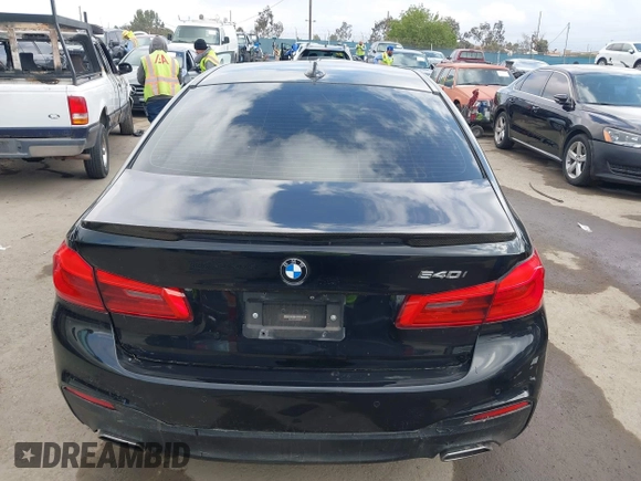 2018 BMW 5 Series 540i z VIN WBAJE5C5XJWA94252, wystawiony jako IAAI lot #42119366 z przebiegiem 53 762 mil mil oraz . Historia ofert i sprzedaży dostępna na DreamBid. Obrazek 16.