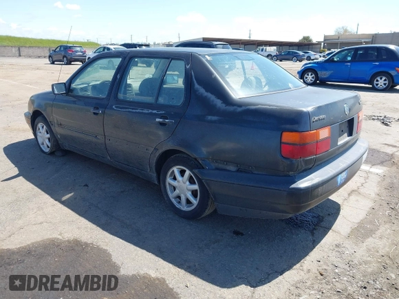 1998 Volkswagen Jetta с VIN 3VWSB81H9WM116760, выставлен на аукционе IAAI как лот 41919493 с пробегом 262 461 миль миль и . История ставок и продаж доступна на DreamBid. Изображение 3.