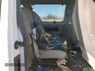 2014 Ford Econoline Passenger XL z VIN 1FBSS3BL3EDB20939, wystawiony jako Copart lot #43781415 z przebiegiem 143 741 mil mil oraz Tytuł czysty. Historia ofert i sprzedaży dostępna na DreamBid. Obrazek 11.