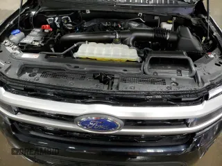 2024 Ford Expedition Max XLT z VIN 1FMJK1J87REA24817, wystawiony jako Copart lot #52189555 z przebiegiem 9 506 mil mil oraz Szkoda całkowita • Salvage title. Historia ofert i sprzedaży dostępna na DreamBid. Obrazek 13.