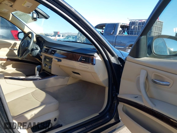 2011 BMW 3 Series 328i with VIN WBAPH7G57BNM54430, listed as a IAAI auction lot 41851093 with 188,291 mi miles. Bid and sale history available at carsss.com. Image 5.