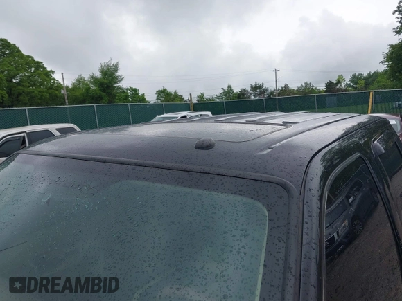 2011 Ford F-250 XL with VIN 1FT7W2BT7BEA07212, listed as a IAAI auction lot 42173034 with 267,708 mi miles and . Bid and sale history available at DreamBid. Image 18.