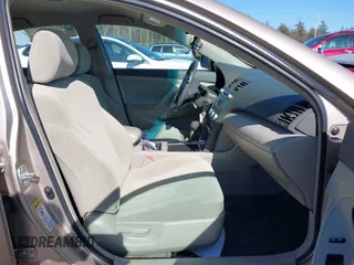 2009 Toyota Camry with VIN 4T4BE46K69R101190, listed as a IAAI auction lot 42054350 with 83,740 mi miles. Bid and sale history available at carsss.com. Image 5.