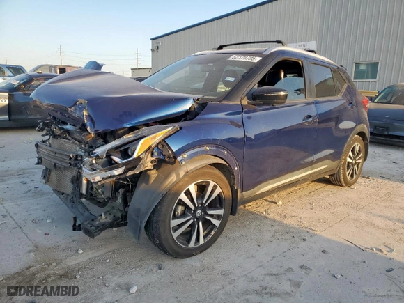 2018 Nissan Kicks SR with VIN 3N1CP5CU4JL513909, listed as a Copart auction lot 52370785 with 54,474 mi miles and Salvage Title. Bid and sale history available at carsss.com. Image 1.