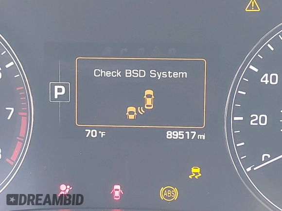 2015 Hyundai Genesis 3.8L with VIN KMHGN4JE5FU095721, listed as a IAAI auction lot 42055501 with 89,517 mi miles. Bid and sale history available at carsss.com. Image 15.