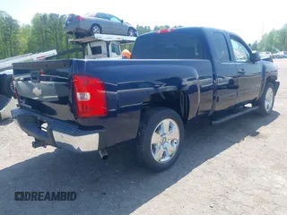 2011 Chevrolet Silverado 1500 LT with VIN 1GCRCSE08BZ413513, listed as a IAAI auction lot 42018003 with 83,436 mi miles and . Bid and sale history available at DreamBid. Image 4.