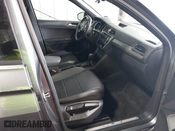 2021 Volkswagen Tiguan SE with VIN 3VV2B7AX0MM039117, listed as a IAAI auction lot 41991481 with 36,824 mi miles and . Bid and sale history available at DreamBid. Image 5.