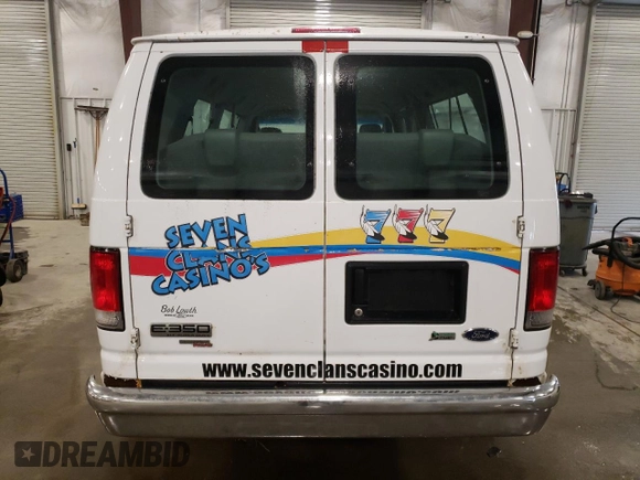 2014 Ford Econoline Passenger XL z VIN 1FBSS3BL1EDA50437, wystawiony jako Copart lot #48759795 z przebiegiem 538 501 mil mil oraz Nie do naprawy. Historia ofert i sprzedaży dostępna na DreamBid. Obrazek 6.