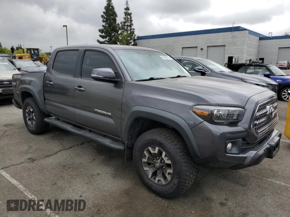 2017 Toyota Tacoma SR5 z VIN 3TMAZ5CNXHM048452, wystawiony jako Copart lot #52996785 z przebiegiem 71 588 mil mil oraz Szkoda całkowita • Salvage title. Historia ofert i sprzedaży dostępna na DreamBid. Obrazek 4.