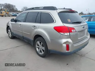2014 Subaru Outback 2.5i Limited with VIN 4S4BRCLC7E3293659, listed as a IAAI auction lot 41642983 with 137,752 mi miles. Bid and sale history available at carsss.com. Image 3.