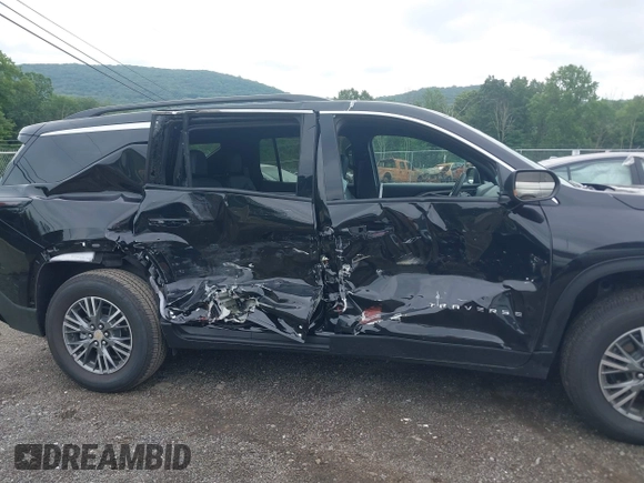 2025 Chevrolet Traverse AWD LT with VIN 1GNEVGRS7SJ256449, listed as a IAAI auction lot 42645537 with 3,205 mi miles and . Bid and sale history available at DreamBid. Image 6.