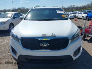 2016 Kia Sorento LX with VIN 5XYPG4A39GG106459, listed as a IAAI auction lot 41790974 with 107,994 mi miles. Bid and sale history available at carsss.com. Image 12.
