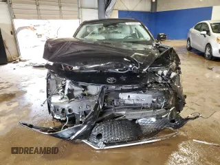 2024 Toyota Crown XLE z VIN JTDAAAAF9R3020382, wystawiony jako Copart lot #57143485 z przebiegiem Nie podano mil oraz Szkoda całkowita • Salvage title. Historia ofert i sprzedaży dostępna na DreamBid. Obrazek 5.