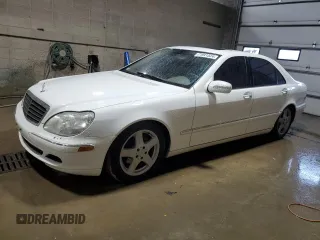 2006 Mercedes-Benz S 500 with VIN WDBNG75J56A482249, listed as a Copart auction lot 71941524 with 183,904 mi miles and Clean Title. Bid and sale history available at carsss.com. Image 1.
