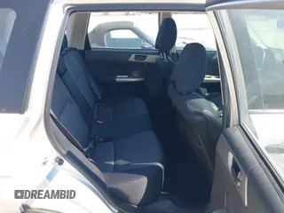 2009 Subaru Forester X z VIN JF2SH61679H722248, wystawiony jako IAAI lot #42609270 z przebiegiem 200 295 mil mil oraz . Historia ofert i sprzedaży dostępna na DreamBid. Obrazek 8.