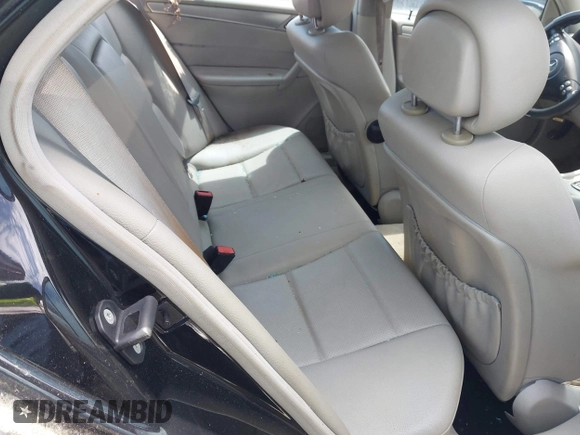 2006 Mercedes-Benz C 230 Sport z VIN WDBRF52H76F762025, wystawiony jako IAAI lot #42197195 z przebiegiem 186 275 mil mil oraz . Historia ofert i sprzedaży dostępna na DreamBid. Obrazek 8.