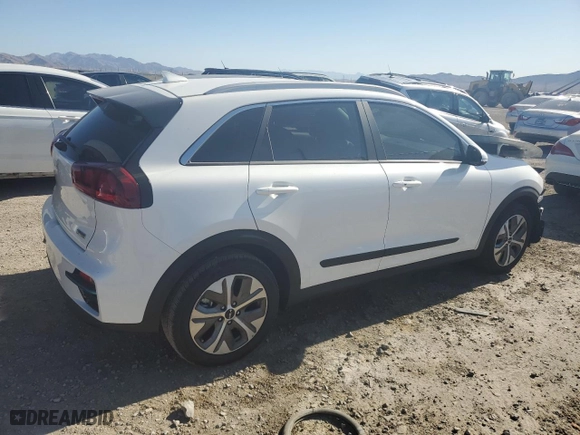 2022 Kia Niro EV S with VIN KNDCC3LG3N5140987, listed as a Copart auction lot 57886314 with NaN miles and Salvage Title. Bid and sale history available at carsss.com. Image 3.