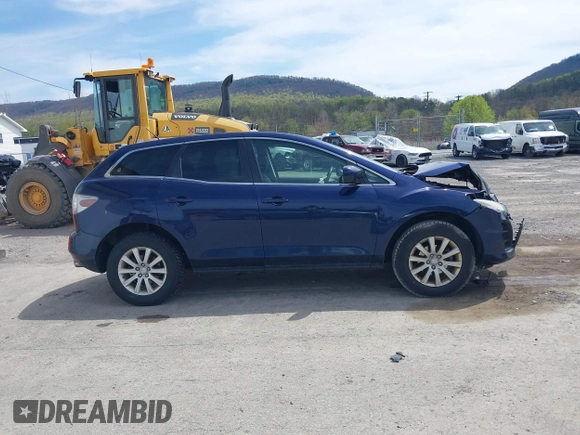 2011 Mazda CX-7 i Sport with VIN JM3ER2BM2B0402765, listed as a IAAI auction lot 42095402 with 206,502 mi miles and . Bid and sale history available at carsss.com. Image 13.