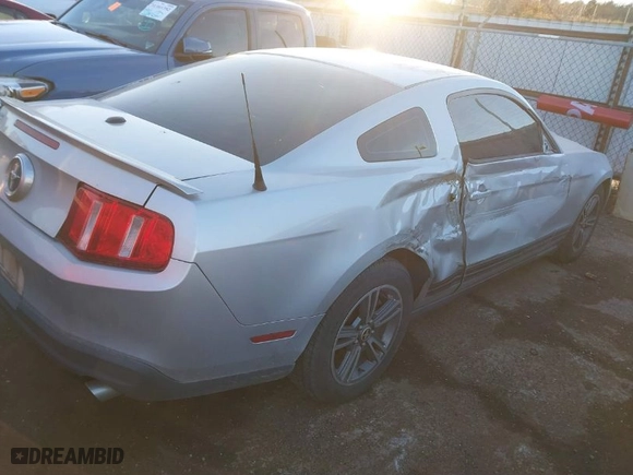 2010 Ford Mustang V6 with VIN 1ZVBP8AN4A5148327, listed as a IAAI auction lot 41482544 with 117,908 mi miles. Bid and sale history available at carsss.com. Image 13.
