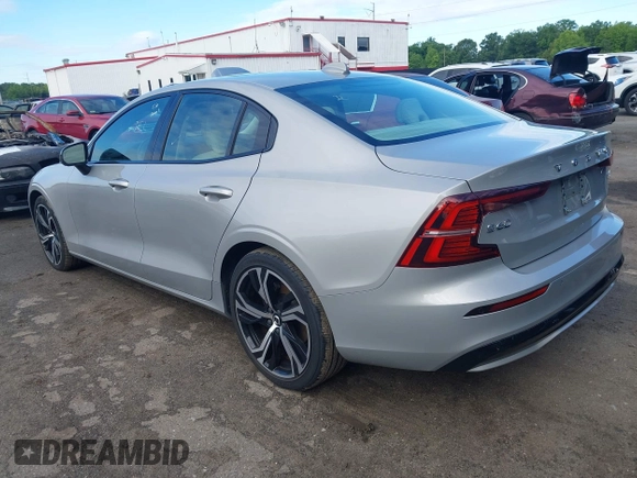 2024 Volvo S60 Core Dark Theme with VIN 7JRL12TK0RG294377, listed as a IAAI auction lot 42337658 with 32,034 mi miles and . Bid and sale history available at DreamBid. Image 3.