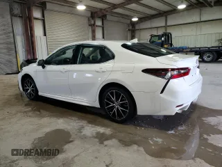 2023 Toyota Camry SE with VIN 4T1G11AKXPU824507, listed as a Copart auction lot 58538144 with 3,813 mi miles and Clean Title. Bid and sale history available at carsss.com. Image 2.
