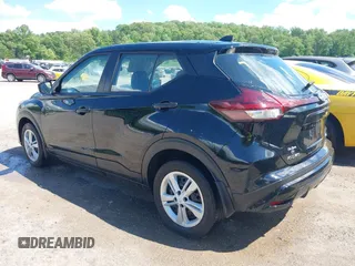 2024 Nissan Kicks S with VIN 3N1CP5BV8RL498577, listed as a IAAI auction lot 42208526 with 30,717 mi miles and . Bid and sale history available at DreamBid. Image 3.