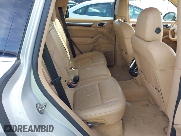 2011 Porsche Cayenne S Hybrid with VIN WP1AE2A20BLA91823, listed as a IAAI auction lot 41919847 with 190,623 mi miles. Bid and sale history available at carsss.com. Image 8.