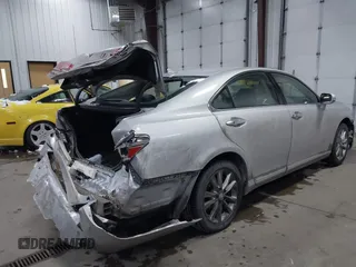2010 Lexus ES 330 with VIN JTHBK1EG1A2412964, listed as a IAAI auction lot 41421625 with 151,426 mi miles and . Bid and sale history available at DreamBid. Image 4.