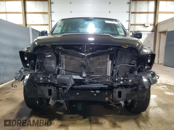 2024 Ram 1500 SLT z VIN 1C6RR7GG9RS148214, wystawiony jako Copart lot #42574465 z przebiegiem 11 548 mil mil oraz Czysty tytuł • Clean title. Historia ofert i sprzedaży dostępna na DreamBid. Obrazek 5.