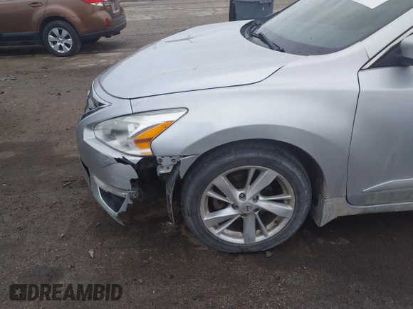 2015 Nissan Altima S with VIN 1N4AL3APXFC472289, listed as a IAAI auction lot 41748680 with 125,533 mi miles and . Bid and sale history available at DreamBid. Image 6.