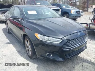2014 Ford Fusion SE with VIN 1FA6P0H73E5389515, listed as a IAAI auction lot 41842472 with 204,136 mi miles. Bid and sale history available at carsss.com. Image 1.