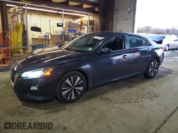 2022 Nissan Altima 2.5 SV with VIN 1N4BL4DV4NN328096, listed as a Copart auction lot 85971534 with 30,005 mi miles and Salvage Title. Bid and sale history available at carsss.com. Image 1.