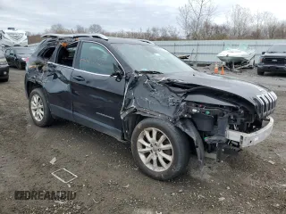 2015 Jeep Cherokee Limited with VIN 1C4PJMDB6FW690972, listed as a Copart auction lot 51440525 with 82,209 mi miles and Clean Title. Bid and sale history available at carsss.com. Image 4.