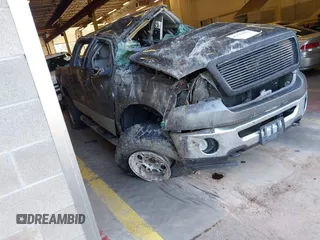 2006 Ford F-150 XLT с VIN 1FTPW14556FA14717, выставлен на аукционе IAAI как лот 42150323 с пробегом Не указан миль и . История ставок и продаж доступна на DreamBid. Изображение 1.