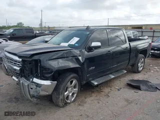 2018 Chevrolet Silverado 1500 LT with VIN 3GCPCREC5JG493118, listed as a IAAI auction lot 41942807 with 1 mi miles. Bid and sale history available at carsss.com. Image 2.