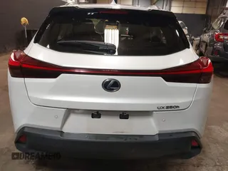 2021 Lexus UX 250h z VIN JTHP9JBH7M2051534, wystawiony jako IAAI lot #41624505 z przebiegiem 29 569 mil mil oraz . Historia ofert i sprzedaży dostępna na DreamBid. Obrazek 16.