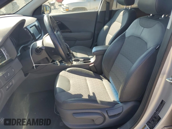 2017 Kia Niro EX with VIN KNDCC3LC8H5037260, listed as a Copart auction lot 48486795 with 58,025 mi miles and Salvage Title. Bid and sale history available at carsss.com. Image 7.