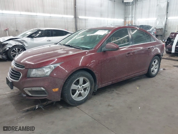 2015 Chevrolet Cruze LT with VIN 1G1PC5SB5F7125392, listed as a IAAI auction lot 41676898 with 83,549 mi miles. Bid and sale history available at carsss.com. Image 18.
