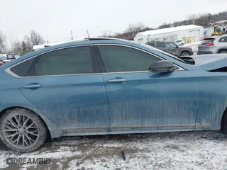 2018 Genesis G80 3.3T Sport with VIN KMHGN4JB8JU232780, listed as a IAAI auction lot 41376814 with 134,760 mi miles. Bid and sale history available at carsss.com. Image 13.