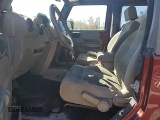 2007 Jeep Wrangler Sahara z VIN 1J8FA54187L131573, wystawiony jako Copart lot #44863875 z przebiegiem 205 221 mil mil oraz Szkoda całkowita • Salvage title. Historia ofert i sprzedaży dostępna na DreamBid. Obrazek 7.