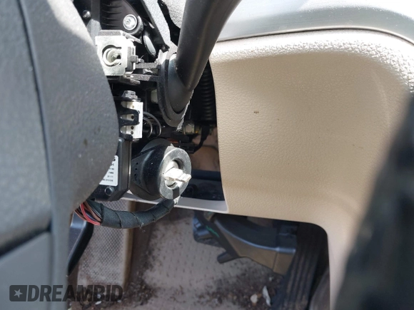 2012 Volkswagen Passat SE z VIN 1VWBH7A37CC065205, wystawiony jako IAAI lot #41977813 z przebiegiem Nie podano mil oraz . Historia ofert i sprzedaży dostępna na DreamBid. Obrazek 11.