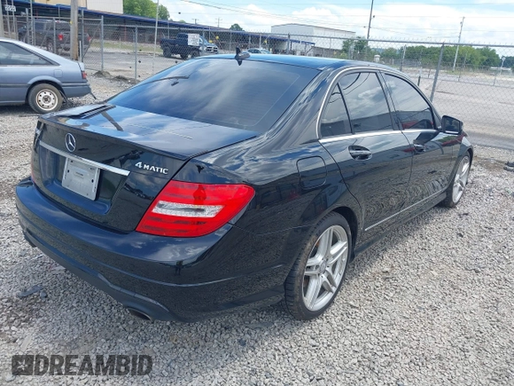 2013 Mercedes-Benz C 300 Sport с VIN WDDGF8AB3DA839741, выставлен на аукционе IAAI как лот 42647321 с пробегом 234 146 миль миль и . История ставок и продаж доступна на DreamBid. Изображение 4.