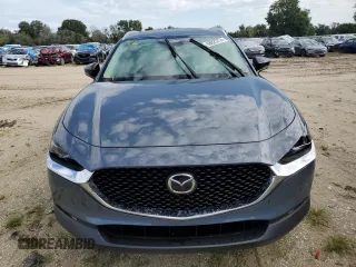 2024 Mazda CX-30 Premium z VIN 3MVDMBDY5RM616352, wystawiony jako Copart lot #68625774 z przebiegiem Nie podano mil oraz Szkody całkowita. Historia ofert i sprzedaży dostępna na DreamBid. Obrazek 5.