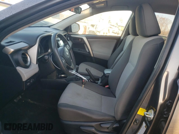2015 Toyota RAV4 LE с VIN JTMBFREV2FJ047596, выставлен на аукционе Copart как лот 82525874 с пробегом 132 227 миль миль и Списание • Salvage title. История ставок и продаж доступна на DreamBid. Изображение 7.