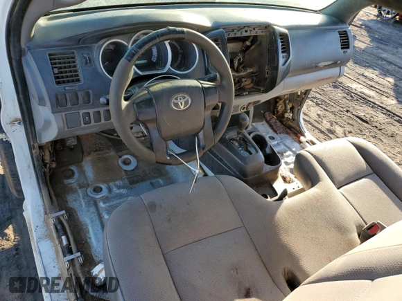2014 Toyota Tacoma with VIN 5TFNX4CN4EX039818, listed as a Copart auction lot 44336525 with Not Provided miles and Salvage Title. Bid and sale history available at DreamBid. Image 8.