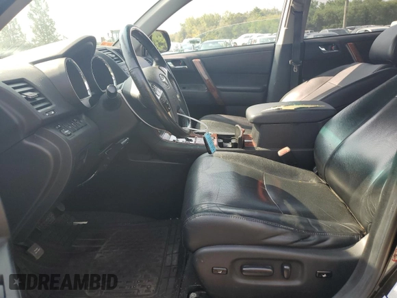 2011 Toyota Highlander Limited z VIN 5TDDK3EH0BS047928, wystawiony jako Copart lot #65211764 z przebiegiem 176 558 mil mil oraz Szkoda całkowita • Salvage title. Historia ofert i sprzedaży dostępna na DreamBid. Obrazek 7.