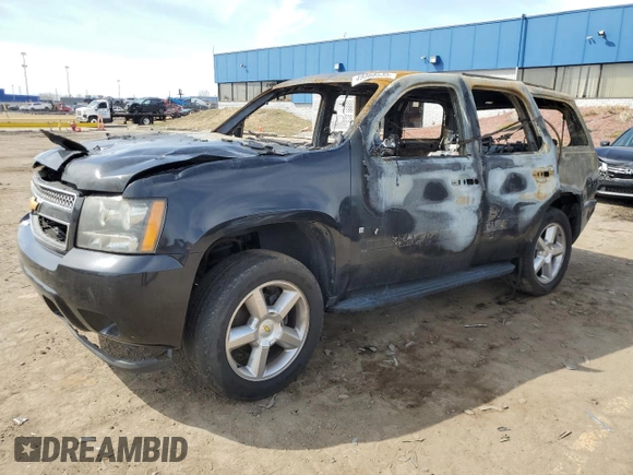 2008 Chevrolet Tahoe 2LT z VIN 1GNFC130X8R201146, wystawiony jako Copart lot #49388535 z przebiegiem Nie podano mil oraz Czysty tytuł • Clean title. Historia ofert i sprzedaży dostępna na DreamBid. Obrazek 1.